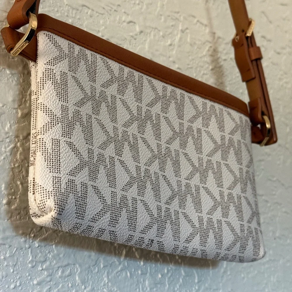 Michael‎ Kors MK Signature Logo Crossbody Bag White Brown Leather Trim 8x5 Small